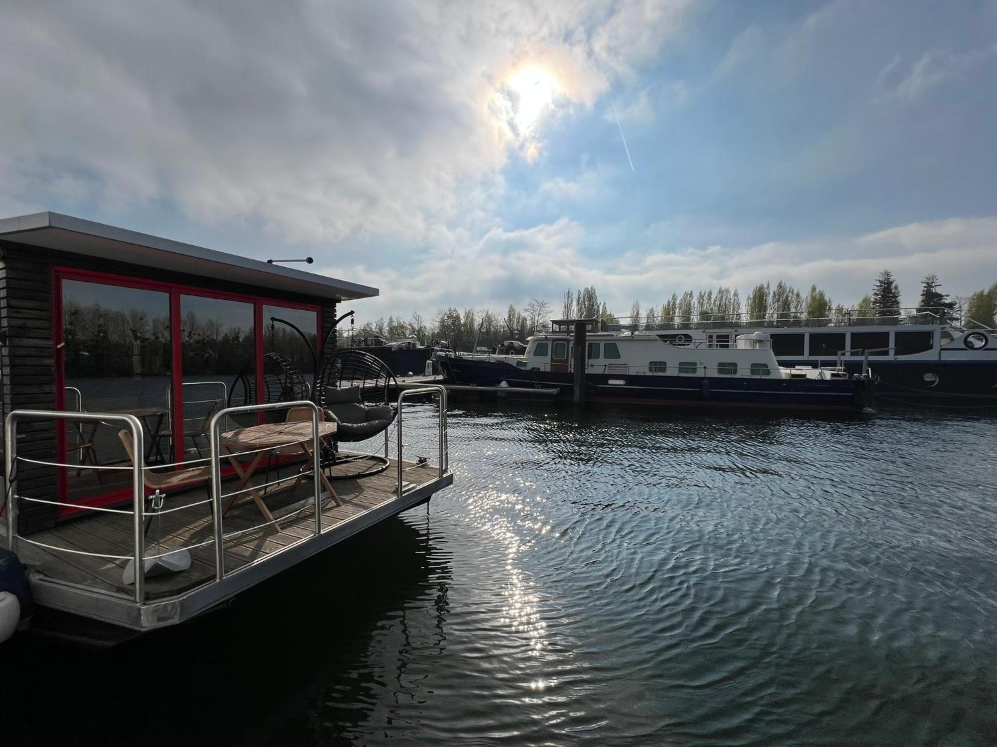 Botel L'escale Royale Port Ilon - Seine - Giverny Saint-Martin-la-Garenne